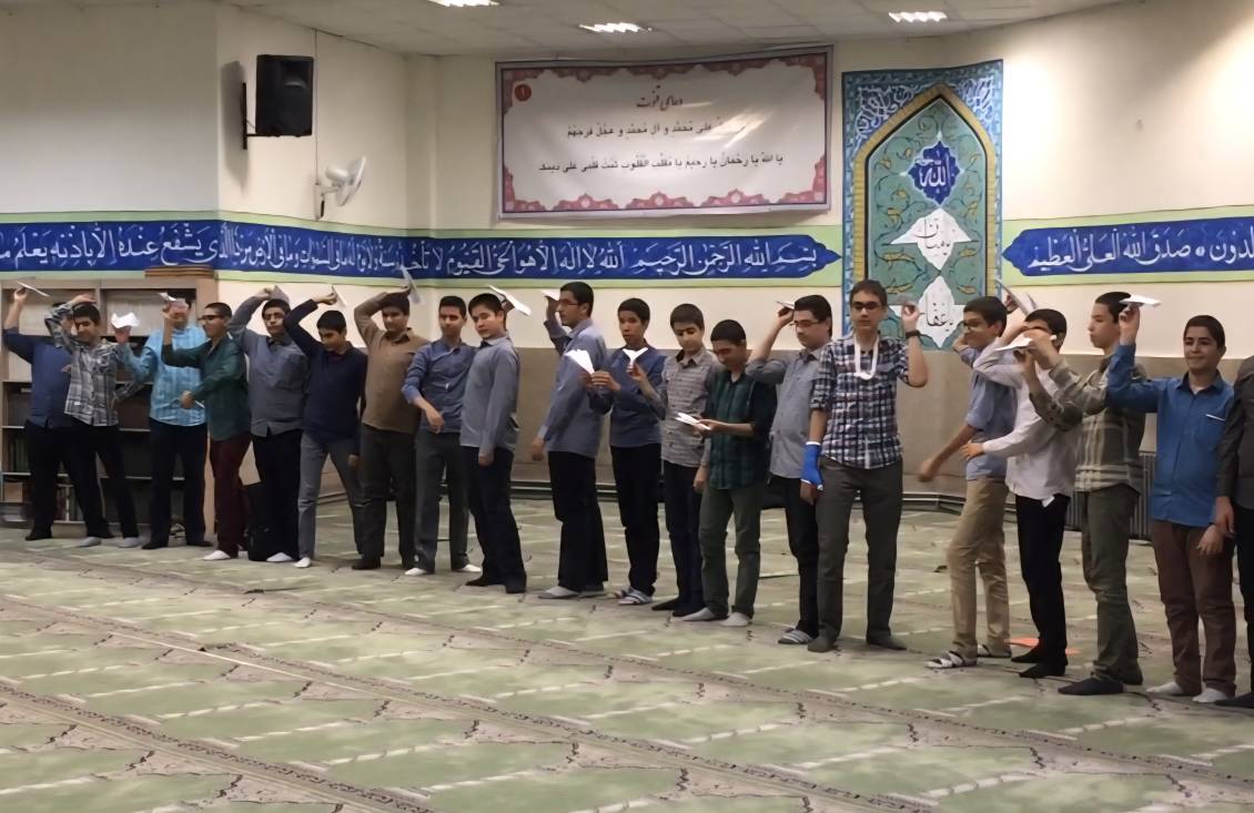 ساخت اریگامی موشک کاغذی در کارسوق هنر - تصویر کوچک